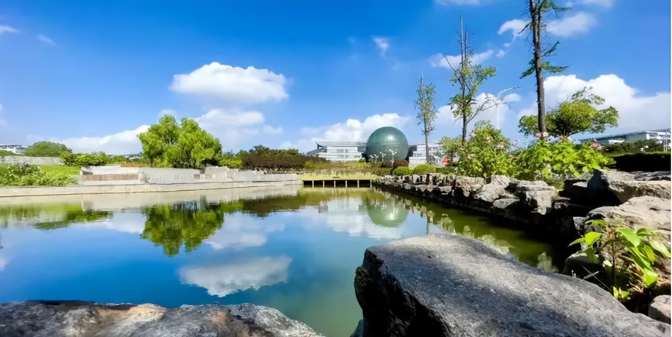 位于中国特大城市！江苏这所高校：得到国家局、省政府全力支持