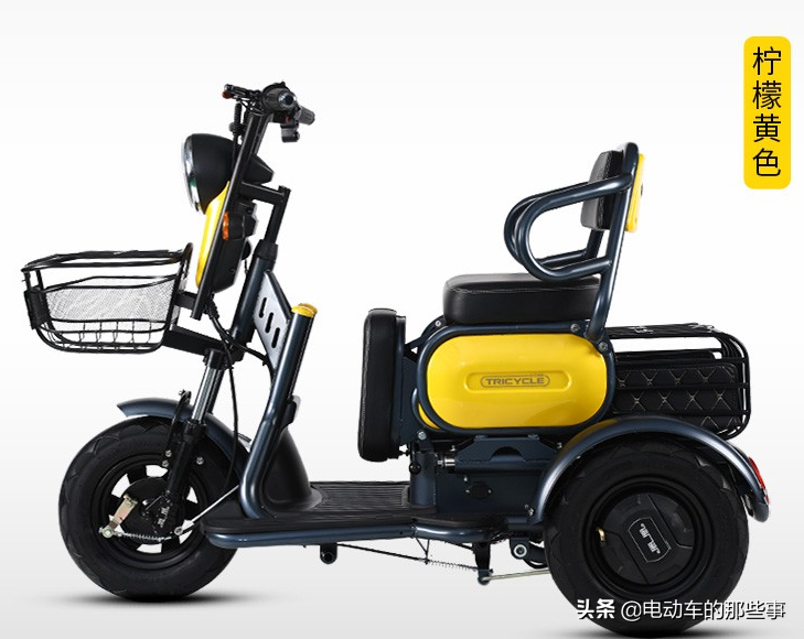 这2款电动小三轮，不要驾驶证，最大续航160公里，适合70岁老年人