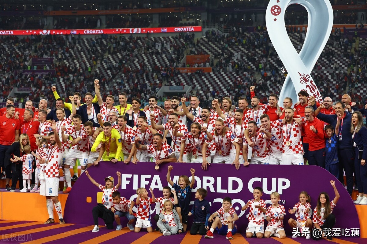 世界杯什么时候颁奖（2022卡塔尔世界杯荣誉榜！四支球队+四个球员的辉煌时刻）