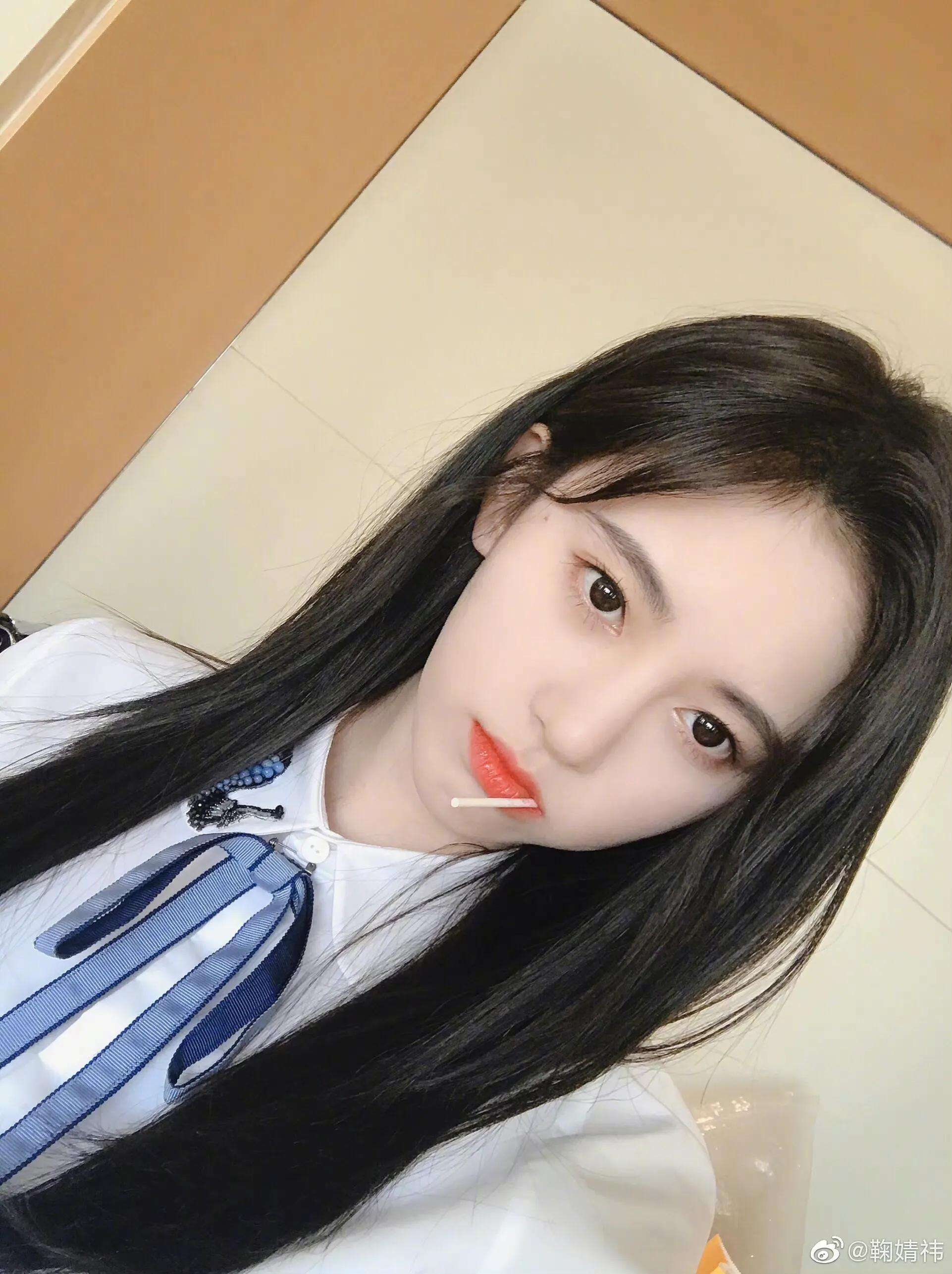鞠婧祎自拍照头像大户