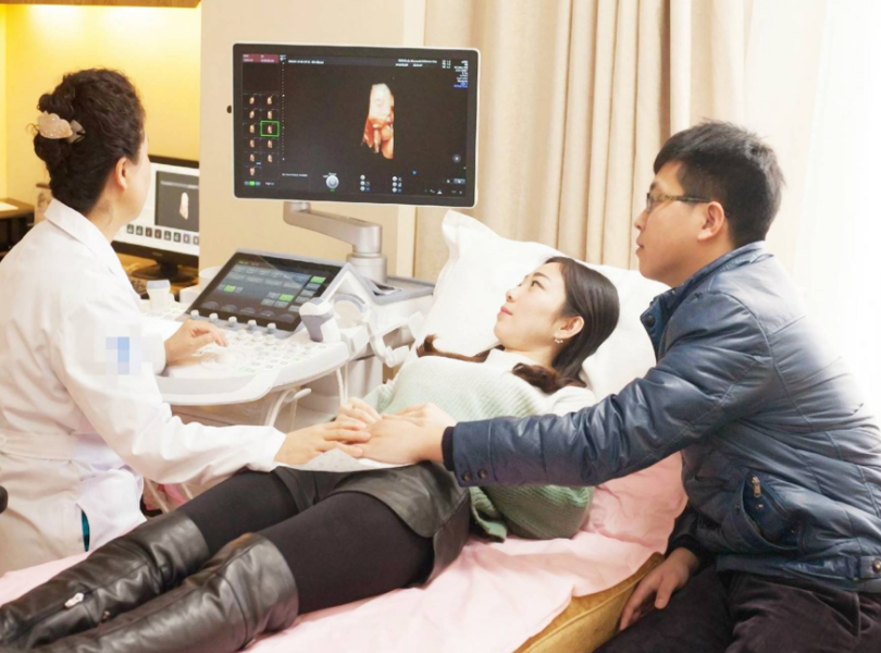 连体人如何结婚生子？邦克兄弟娶了亲姐妹花，生育了21个孩子