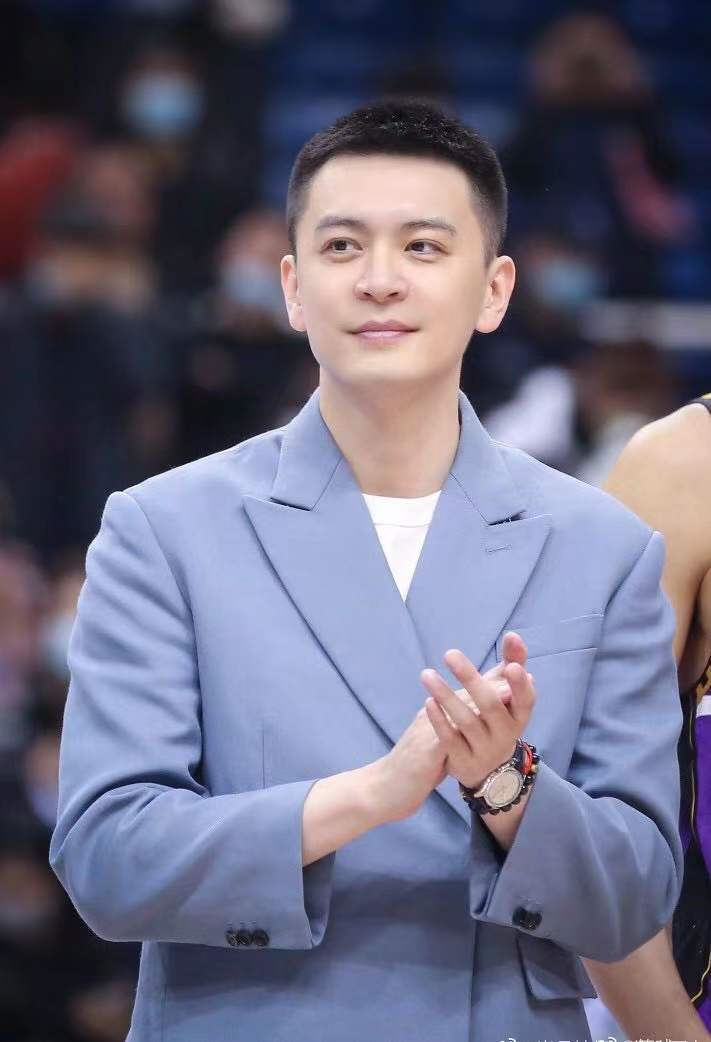 CBA第一帅杨鸣：他的帅，当今娱乐圈无人可以复制