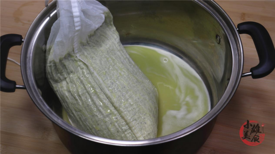 天热想吃凉粉不用买，用一斤绿豆教你做，步骤详细，简单零失败