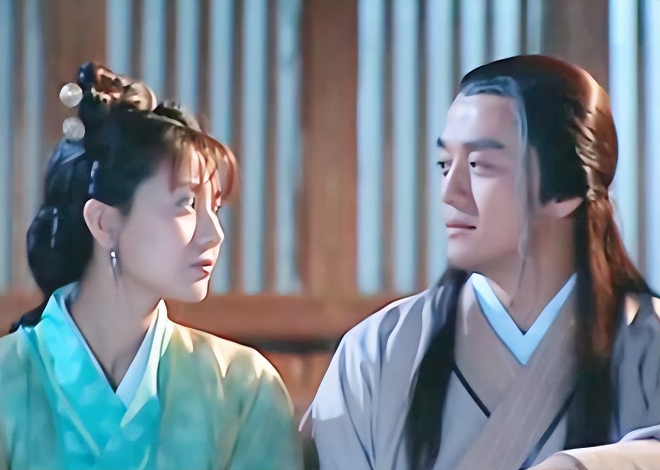 《天下第一》飘絮黑装白的人设那么带感，为啥人气这么低？