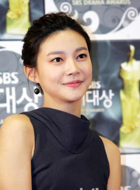 李东健女友「李东健老婆」-友友