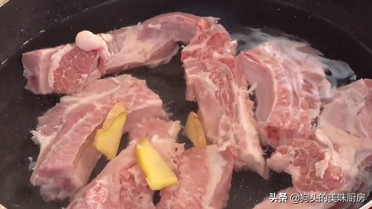 排骨这样做真的好吃，不仅有肉吃还有汤喝，肉汤鲜美，非常实用
