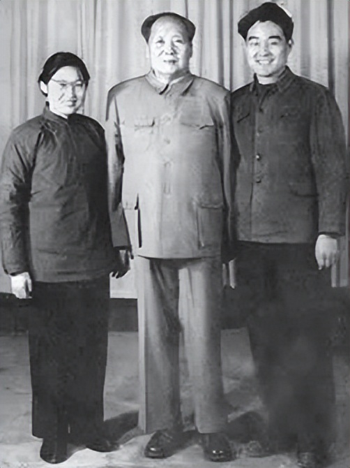 原本没想过来中国(1966年李敏路过长沙没回韶山，毛泽东怒发火：你叔叔饭都吃不饱)