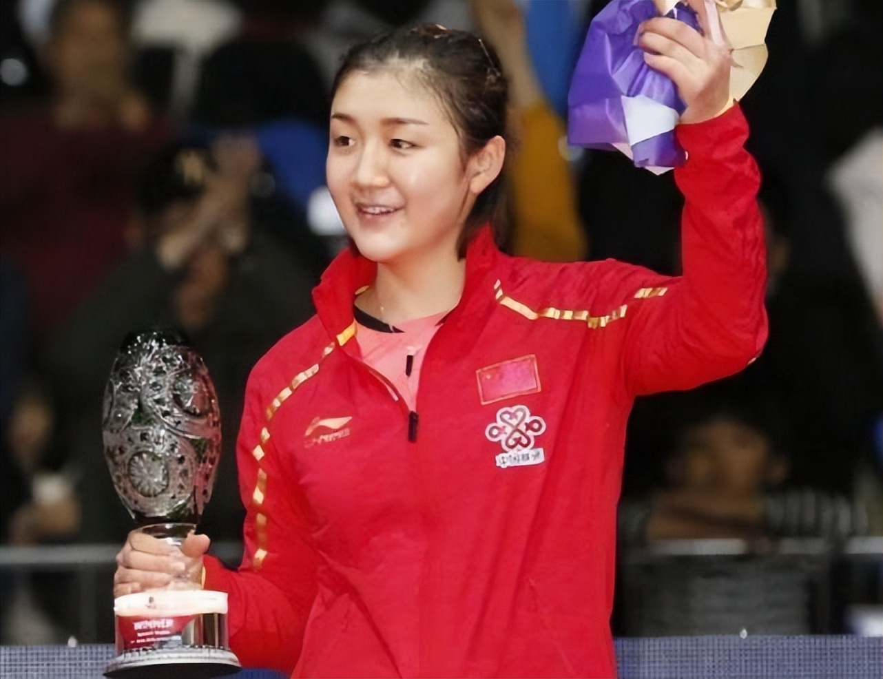 世界杯新闻视频直播(cctv5直播世界杯:奥运双冠王拒绝"一轮游",陈梦3