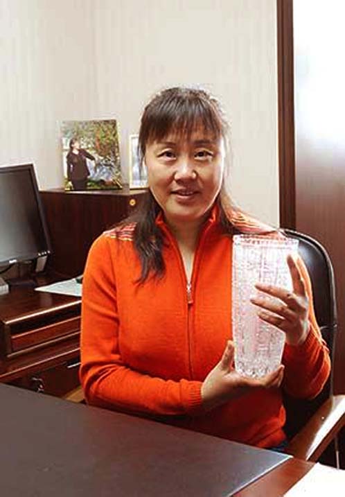 世界杯女排员工（张蓉芳：悲壮的排球生涯有泪水，因丈夫胡进遭非议）