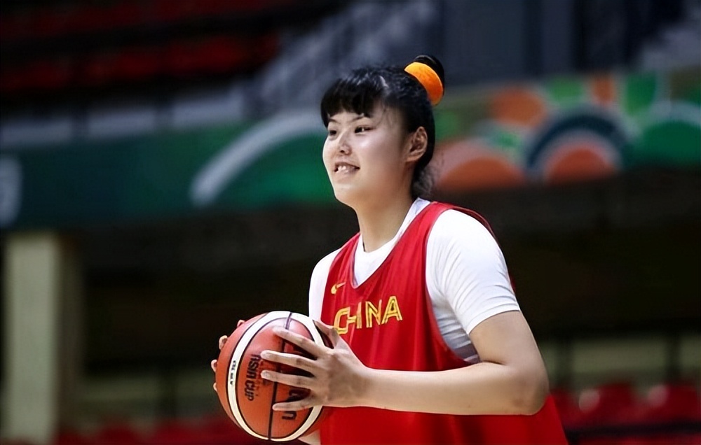 專訪女籃李月汝（CBA四消息！李月汝接受專訪，曾凡博曬訓練照 女籃世界杯對手出爐）