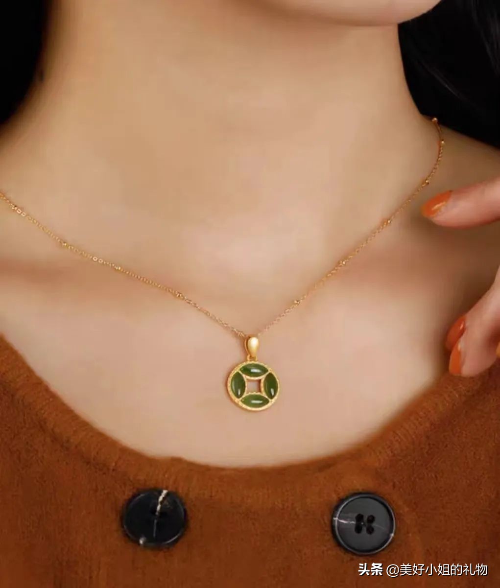 母亲节礼物系列I 细数我私藏的宝藏首饰，千元不到让妈妈闪耀起来