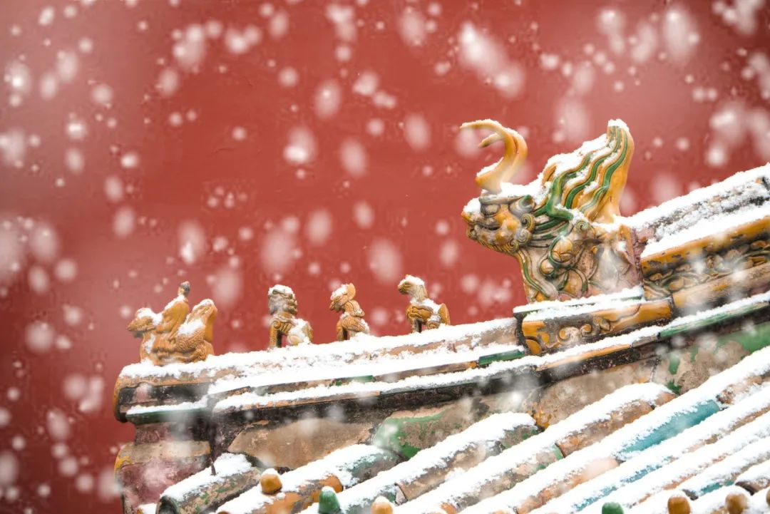 形容雪很美的詩句有哪些（形容雪很美的詩句有哪些）