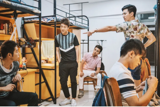 大学生宿舍违禁品一览,女寝样式五花八门,男寝的"泡脚盆"亮了