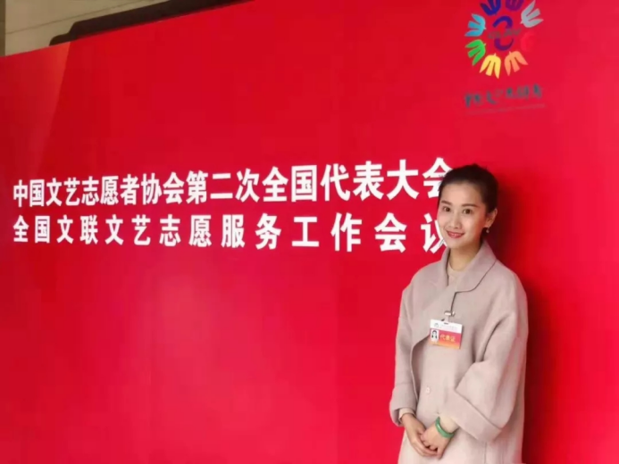 登上人民大会堂，参加央视春晚！湖北7位女教师，来自同所高校，都获省级荣誉