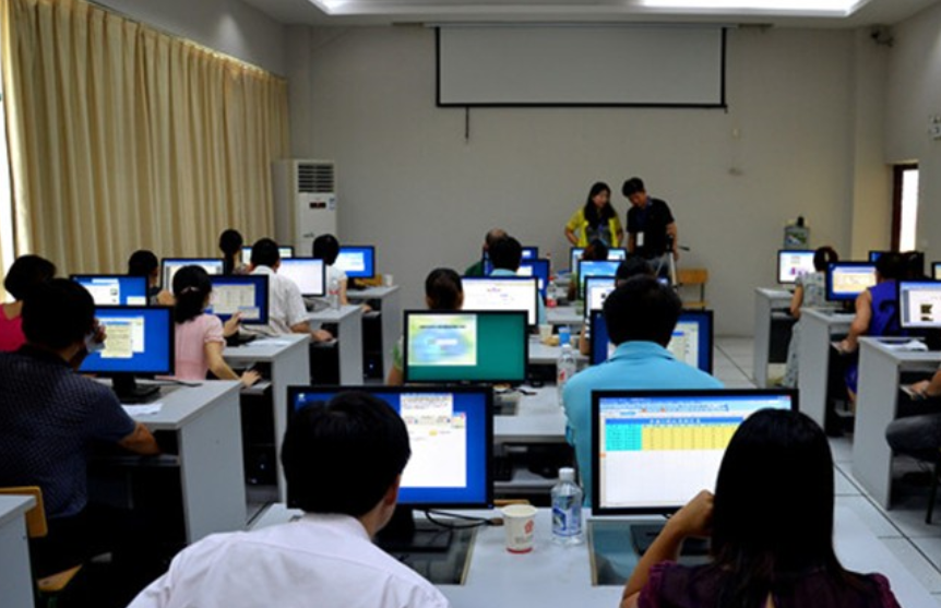 大学期间，这4个证书要努力考到手，将成为找工作的“王牌”