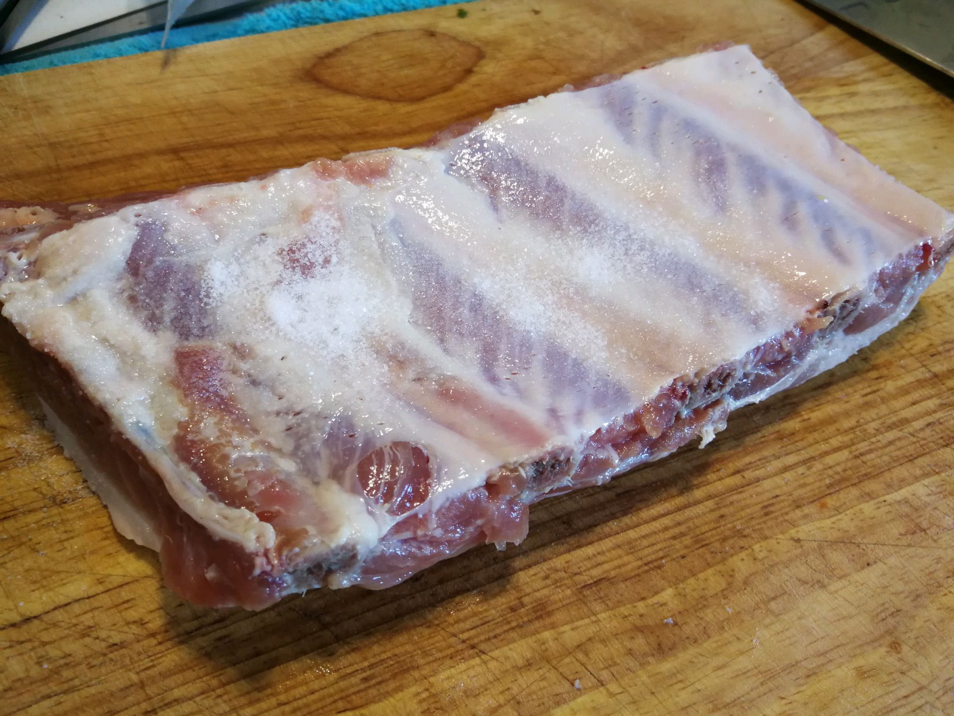 肋排的家常做法大全（焦香肉嫩的猪肋排做法简单）
