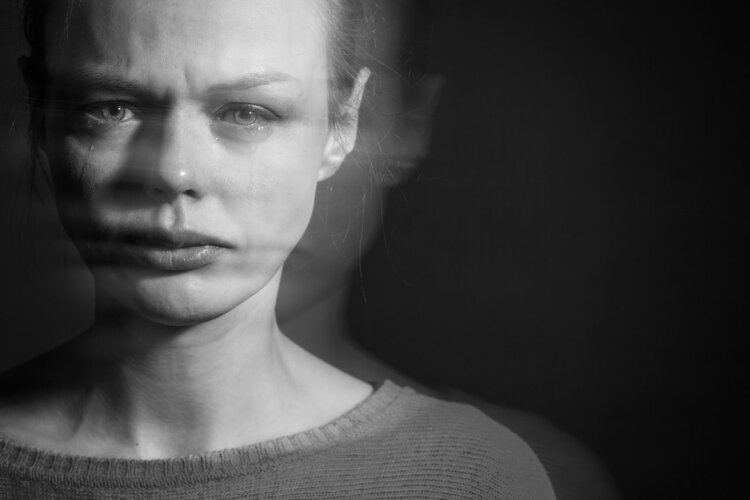 患上抑郁症的人，经常会有这5个奇怪表现，不要别以为是正常