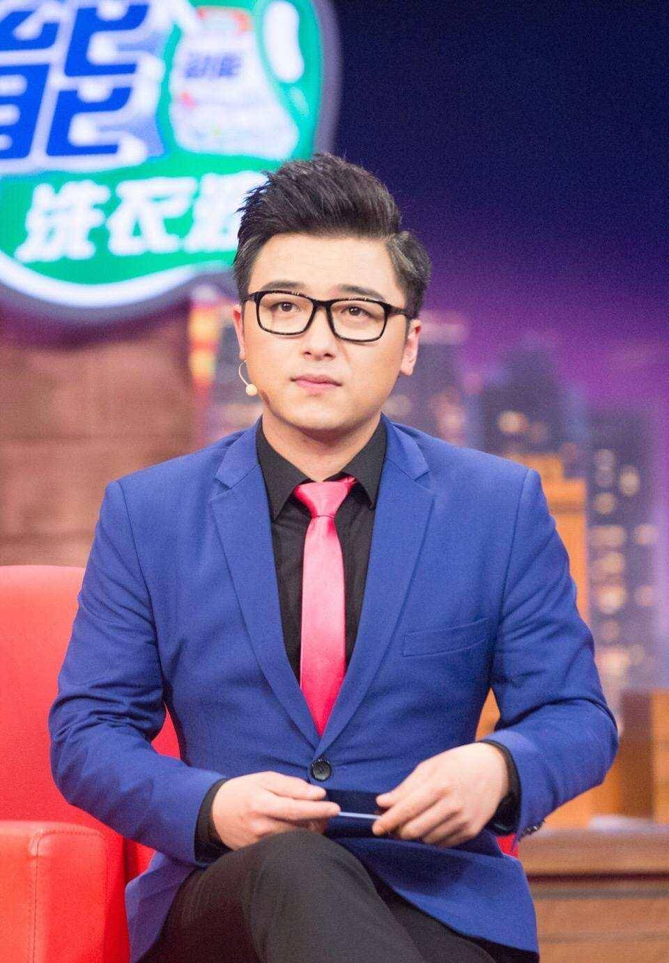 金星秀沈南毁于华少成于金星现36岁却只能沦为司机