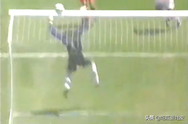 世界杯怎么配合（1994世界杯1／4决赛，经典的任意球配合，瑞典点球大战胜罗马尼亚）