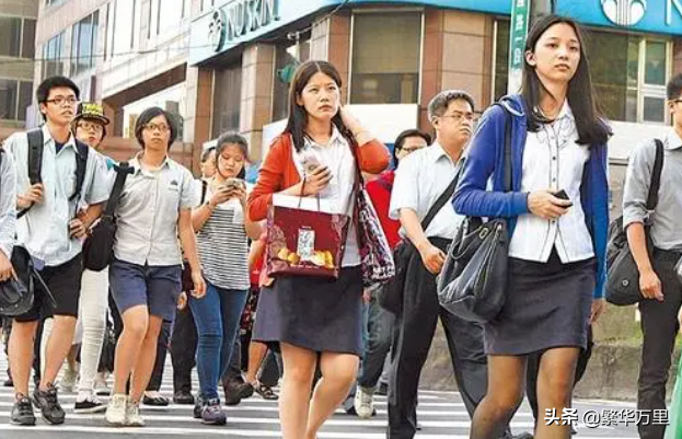 台湾多少人口，全省2350万人，普通人一月工资多少钱？