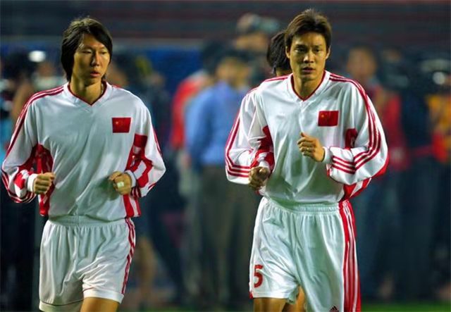 李明为什么落选2002年世界杯（三针封闭隐瞒伤情，师徒反目成仇，范志毅与米卢不得不说的故事）