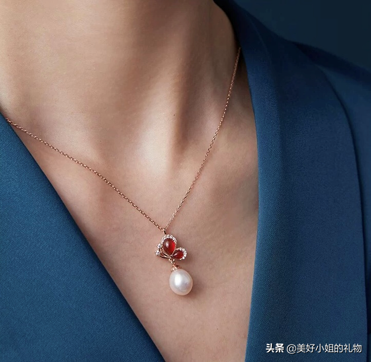 母亲节礼物系列I 细数我私藏的宝藏首饰，千元不到让妈妈闪耀起来