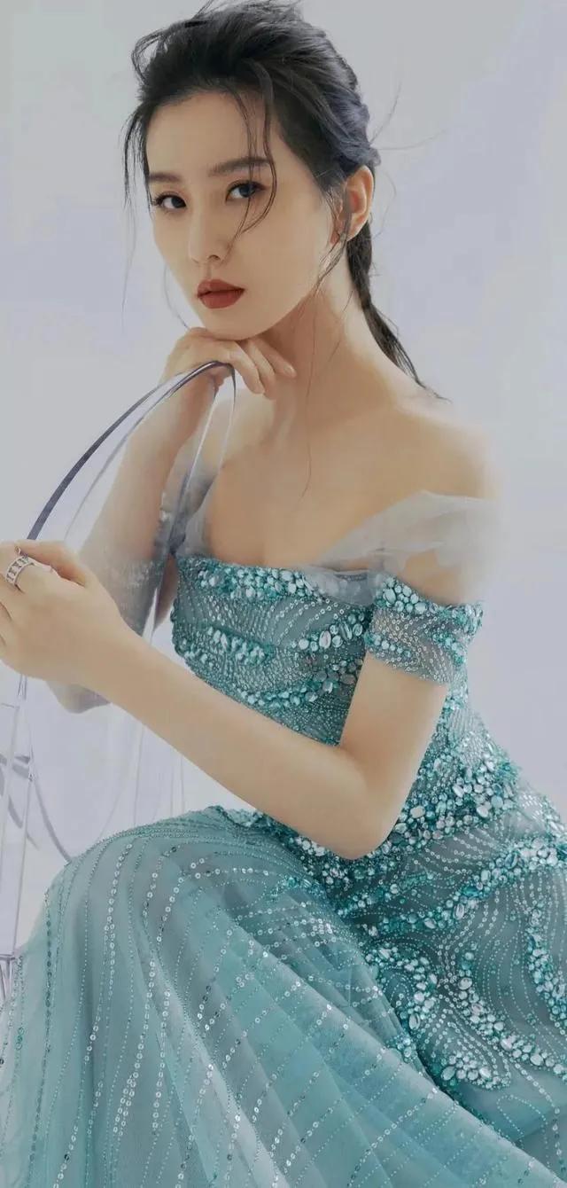 简直就是仙女下凡，刘诗诗