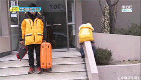 现实版德善父女：堪称搞笑界的泥石流，去美国博物馆竟被永久拉黑