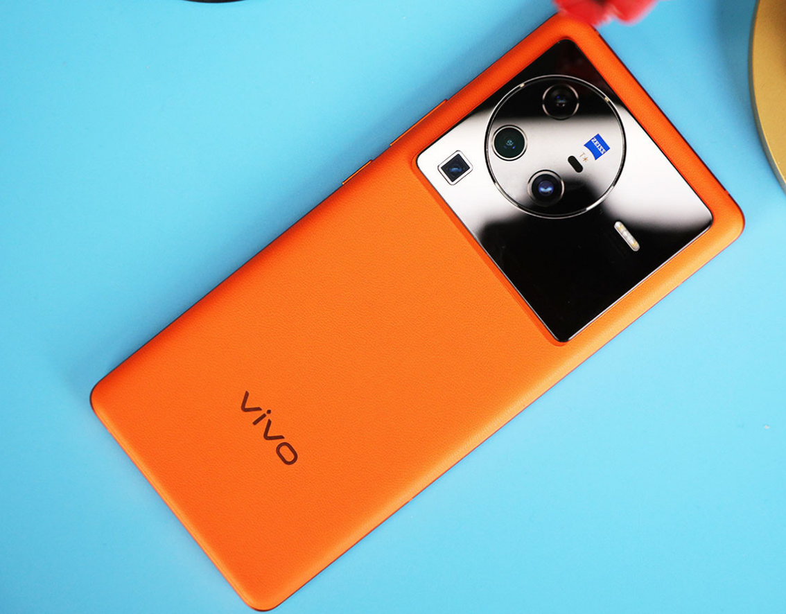 手机拍照哪款强？目前这4款堪称“天花板”，不是单反却胜似单反