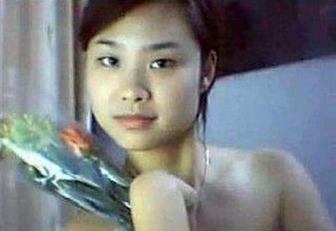 我是个“洗脚妹”，2009年被寻欢官员侵犯凌辱，反抗无望后杀人