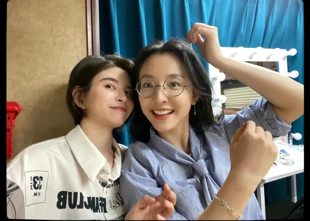 女星吴倩近照曝光，离婚后的吴倩颜值重回巅峰，状态似少女