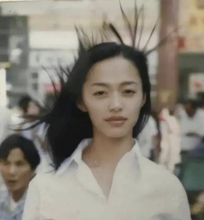 越老越有魅力的女明星，我只服这12位！连鱼尾纹都充满着女人味