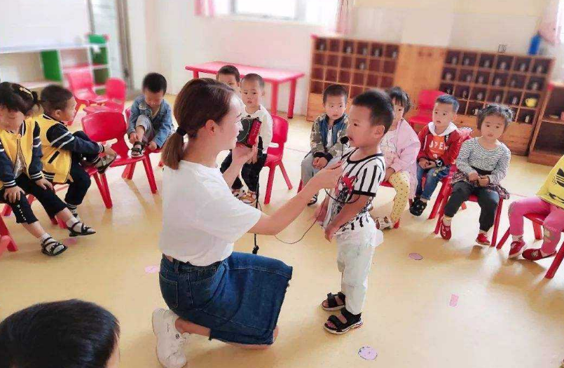 别看幼师工资低，但“隐藏福利”并不少，双休只不过其中之一