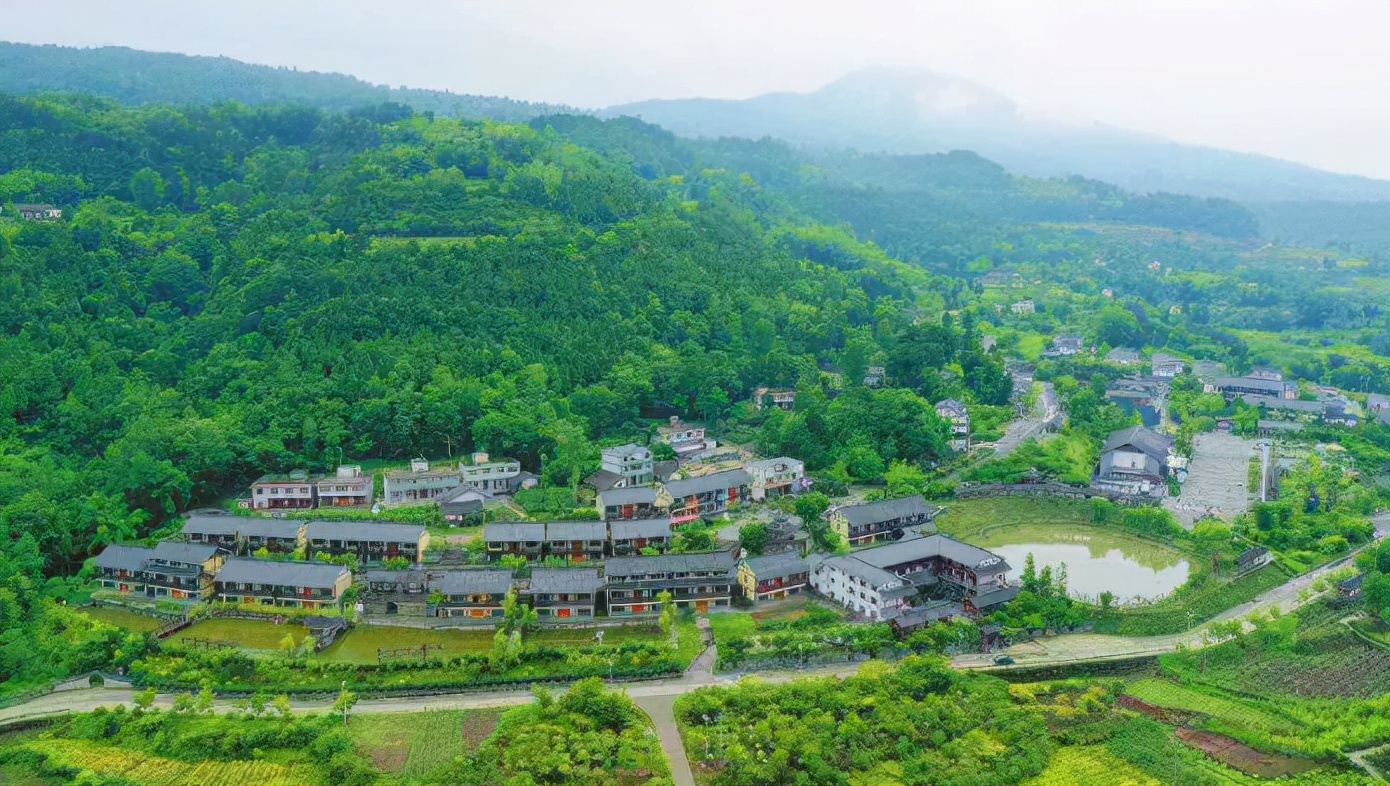 20岁重庆知青娶31岁带4娃寡妇，放弃返乡留山沟，婚姻幸福美满