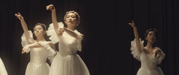 首播4小时就拿下飙升榜第二名，悬疑片《远山淡影》凭啥这么横？