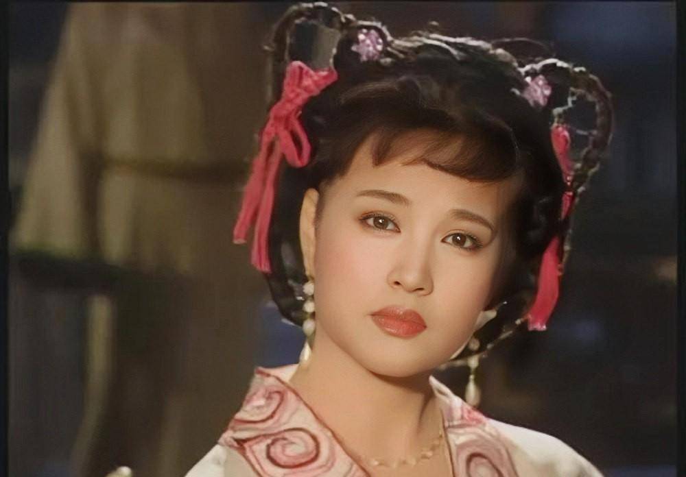 龚雪到底算不算"第一美女"?看她和赵雅芝的对比照你就有答案了