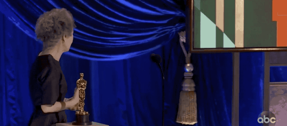 她24岁巅峰为爱退圈，狠甩渣男后74岁夺奥斯卡！前夫：帅气的复仇