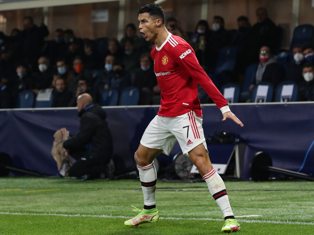 做出siu的庆祝动作致(庆祝动作的神!c罗如何把siu玩成个人标志?