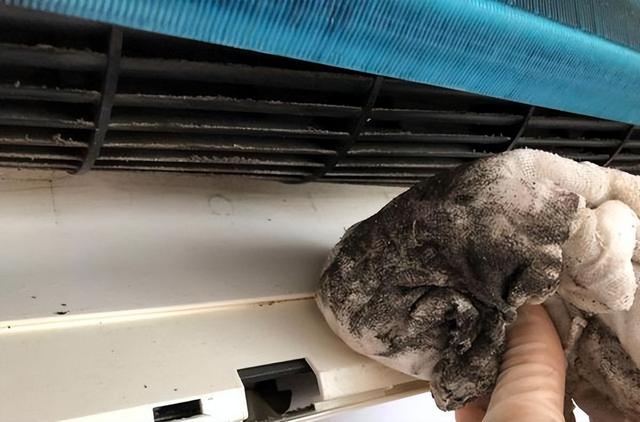 空调如何正确清洗？只洗过滤网远远不够，还有这三个位置要注意