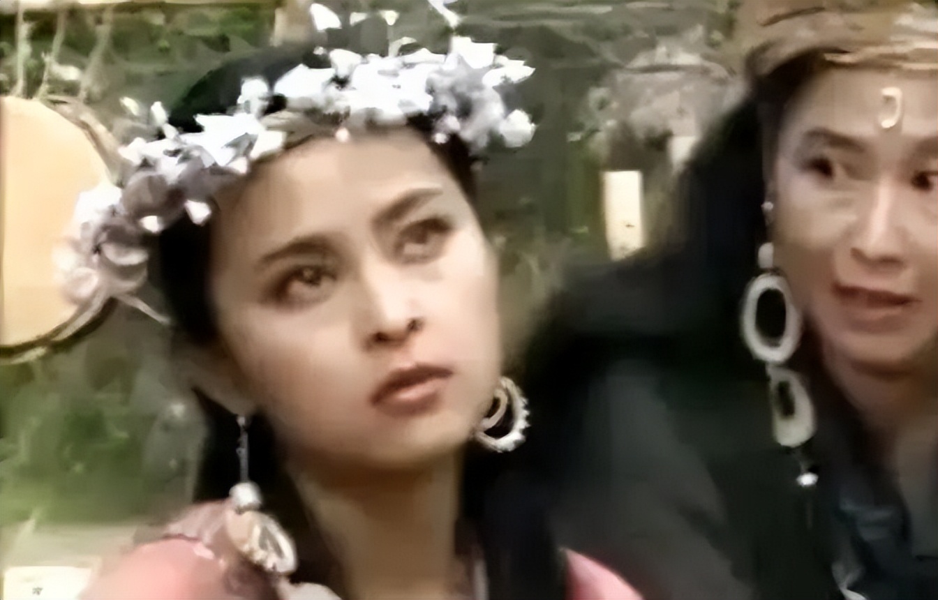 东方闻樱本色出演《红楼梦》，女孩都不和她玩，只和陈晓旭关系好