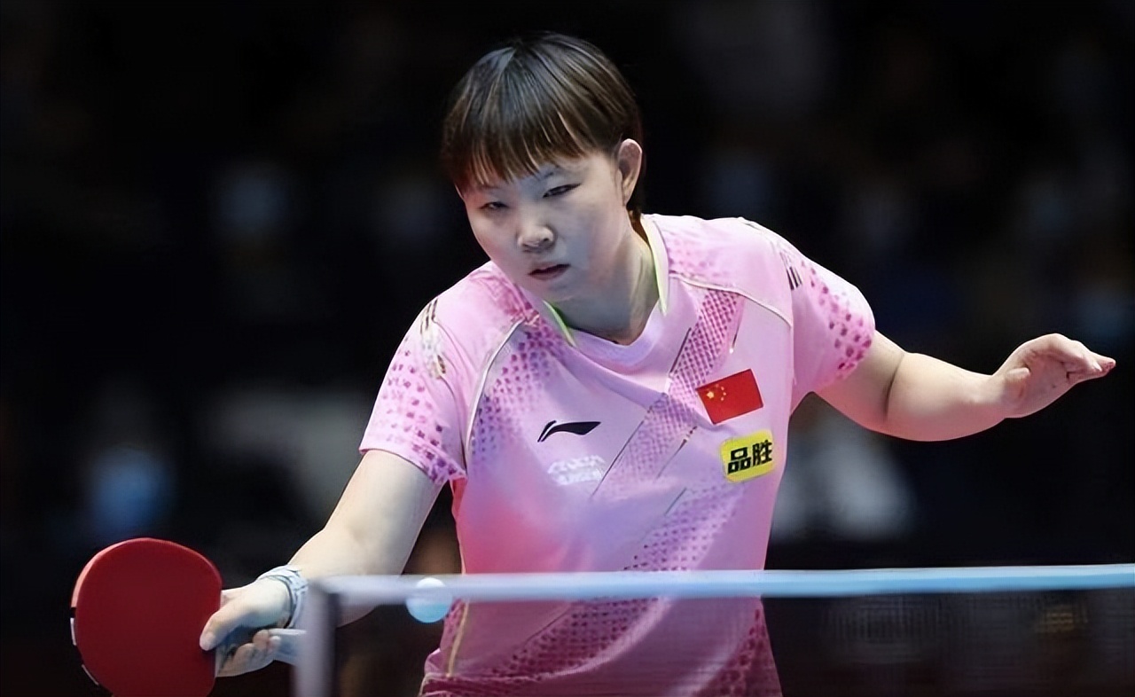 朱雨玲是世界冠军吗(27岁巅峰退役,国乒世界冠军新身份曝光,球迷惊讶)