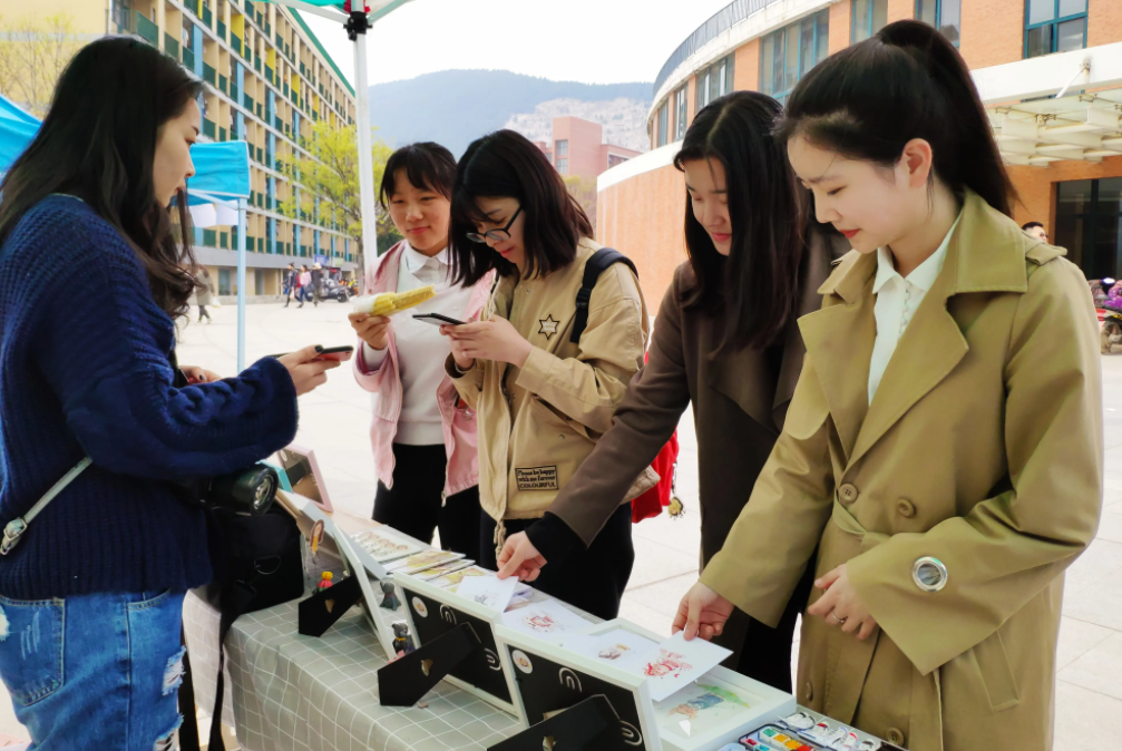 假期余额充足(2022部分高校调整暑假时间，最长或将放84天，学生：假期余额充足)