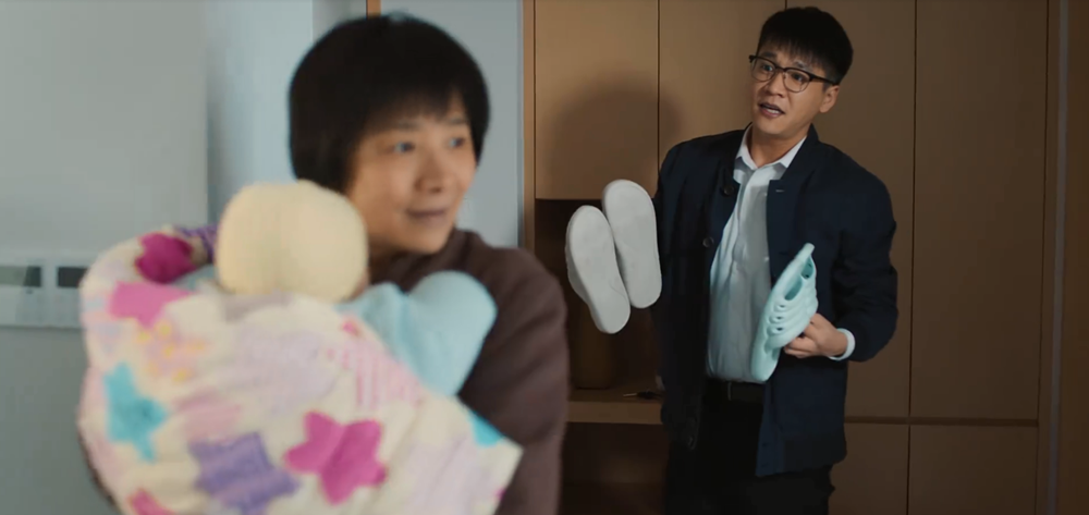 幸福到万家：全家凑35万给弟弟买房，哥嫂住400元小屋，心疼幸福