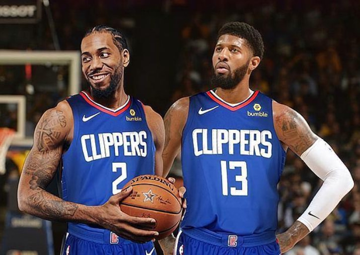 nba都有哪些大牌球星转会(最具争议五次转会：詹姆斯2次上榜，浓眉转会湖人方式让鹈鹕不爽)