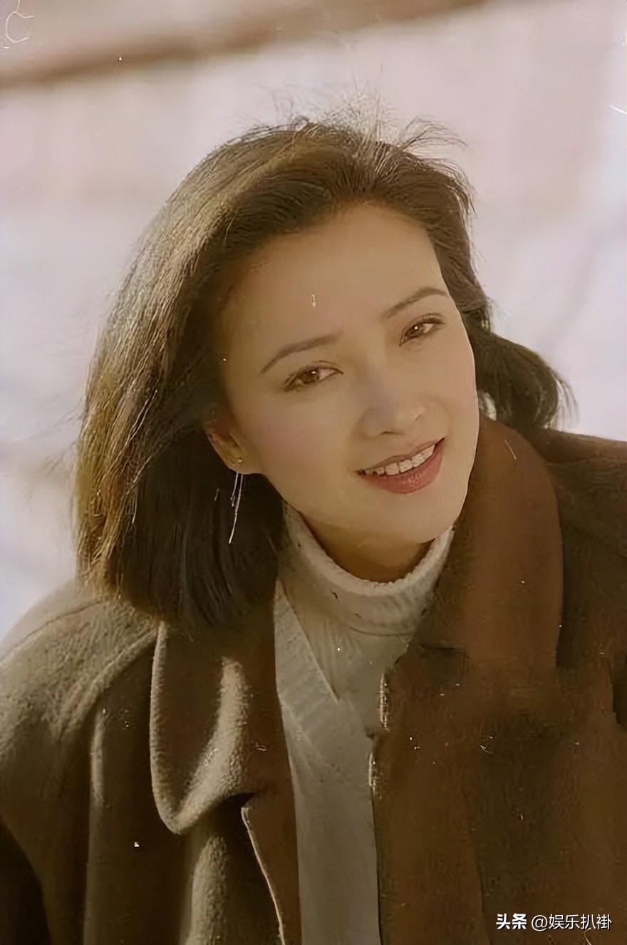 整容老去和优雅老去的区别?本都是昔日绝美女星,如今差别惊人