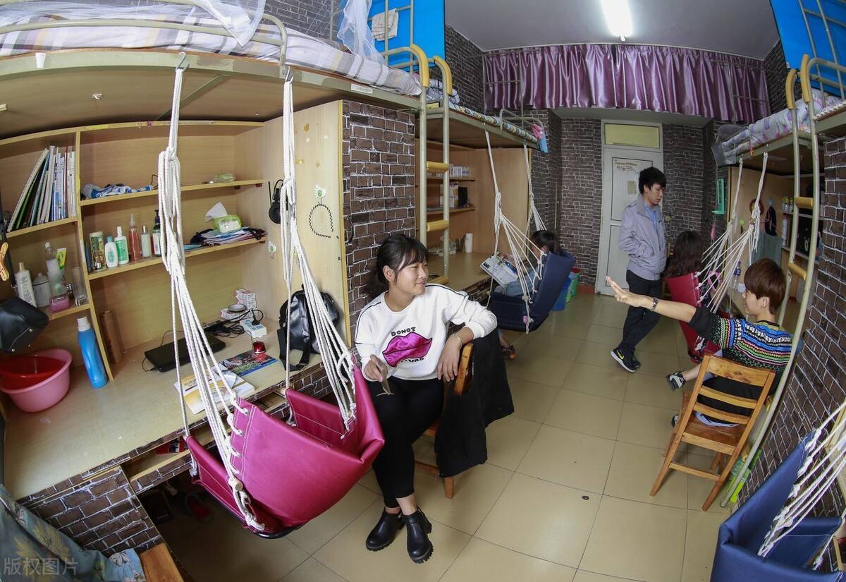 大学换专业怎么换（23考研）