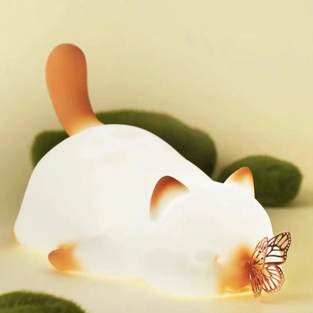 新视觉高清频道足球直（看世界杯的最高段位，是在车里）