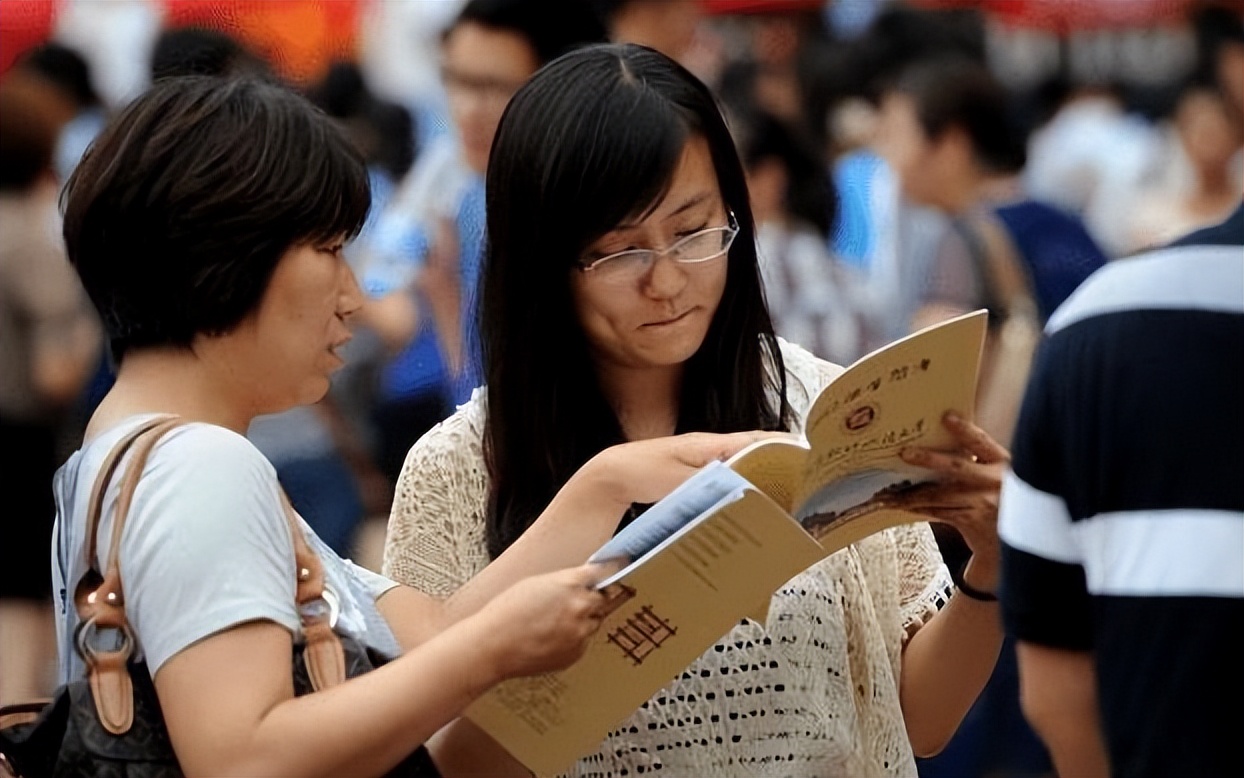 江苏这四所大学考生要小心，毕业证没有含金量，就业时不被认可