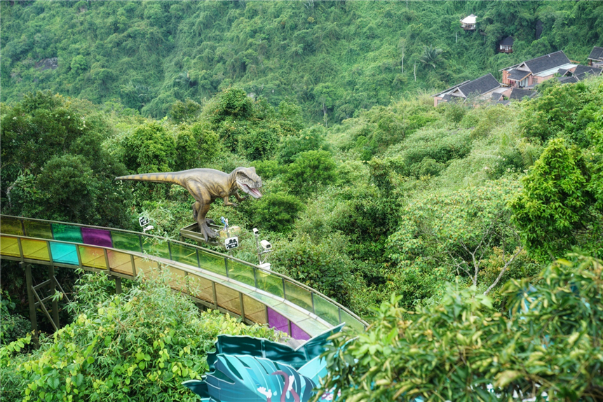 自驾海南，探寻雨林秘境，黎族村落到茶园深处，4天3晚游玩全攻略