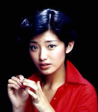 山口百惠，25张精美的照片